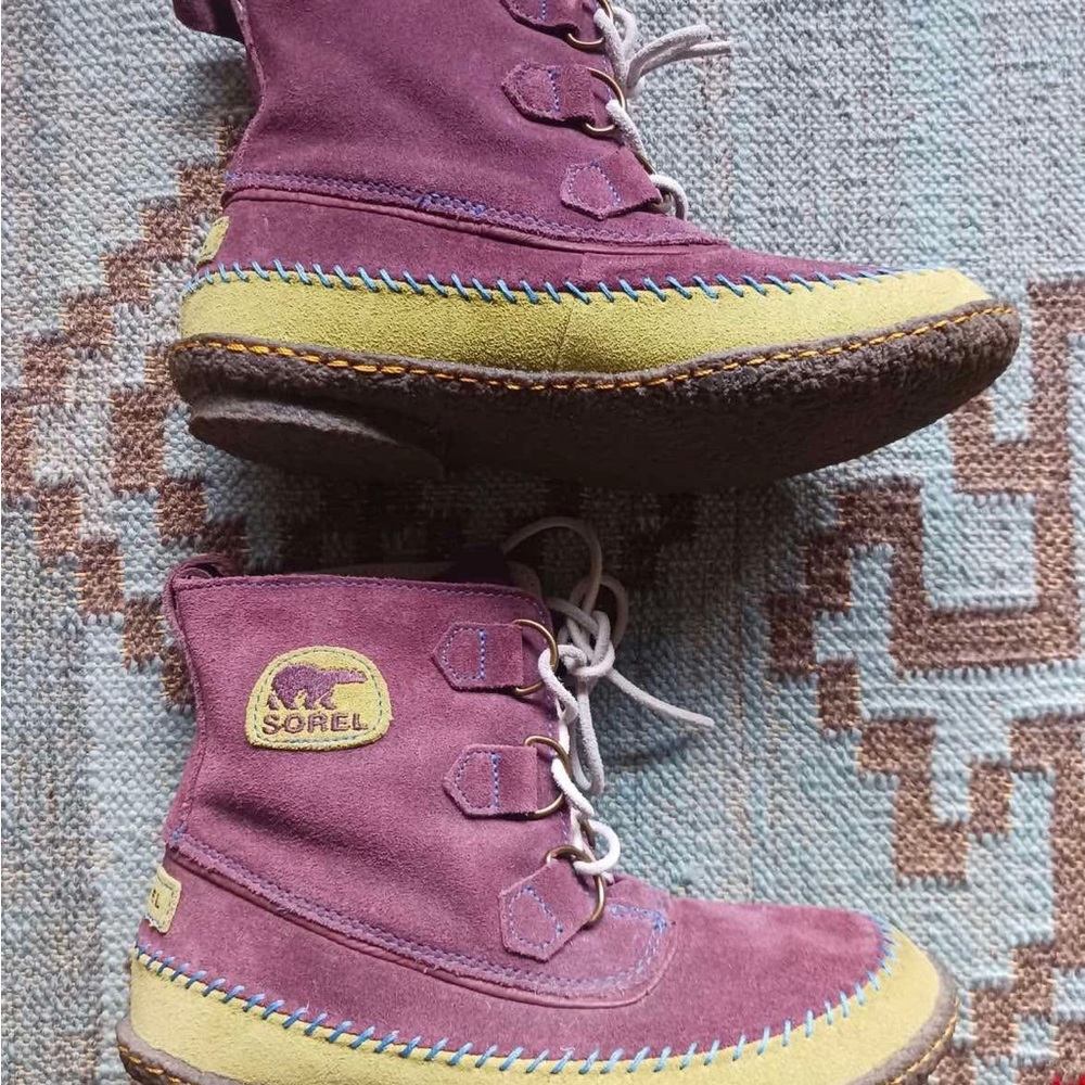 Sorel Moccasin Boots